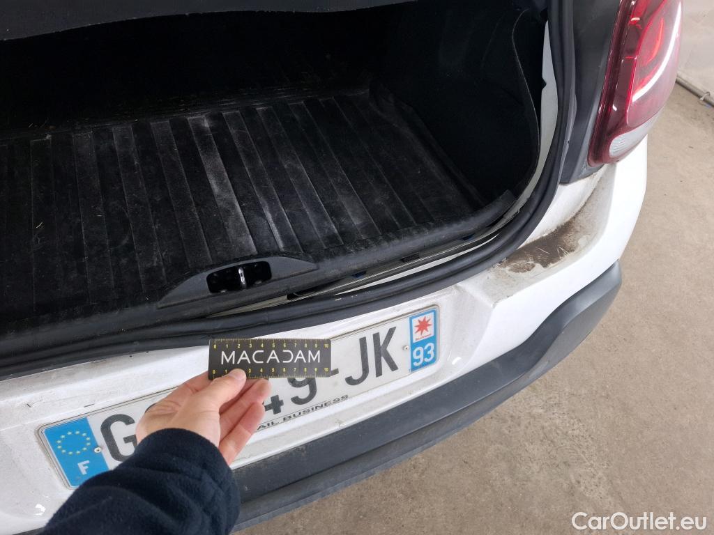  Citroen  C3  Société Feel 1.5 BlueHDI 100CV BVM6 E6dT #50