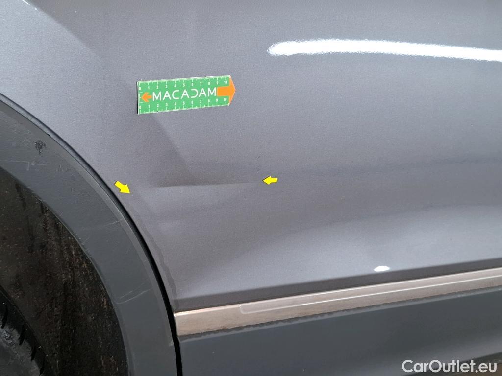  Volkswagen  Tiguan VOLKSWAGEN  Allspace / 2017 / 5P / SUV 2.0 TDI 150 DSG7 Carat #7