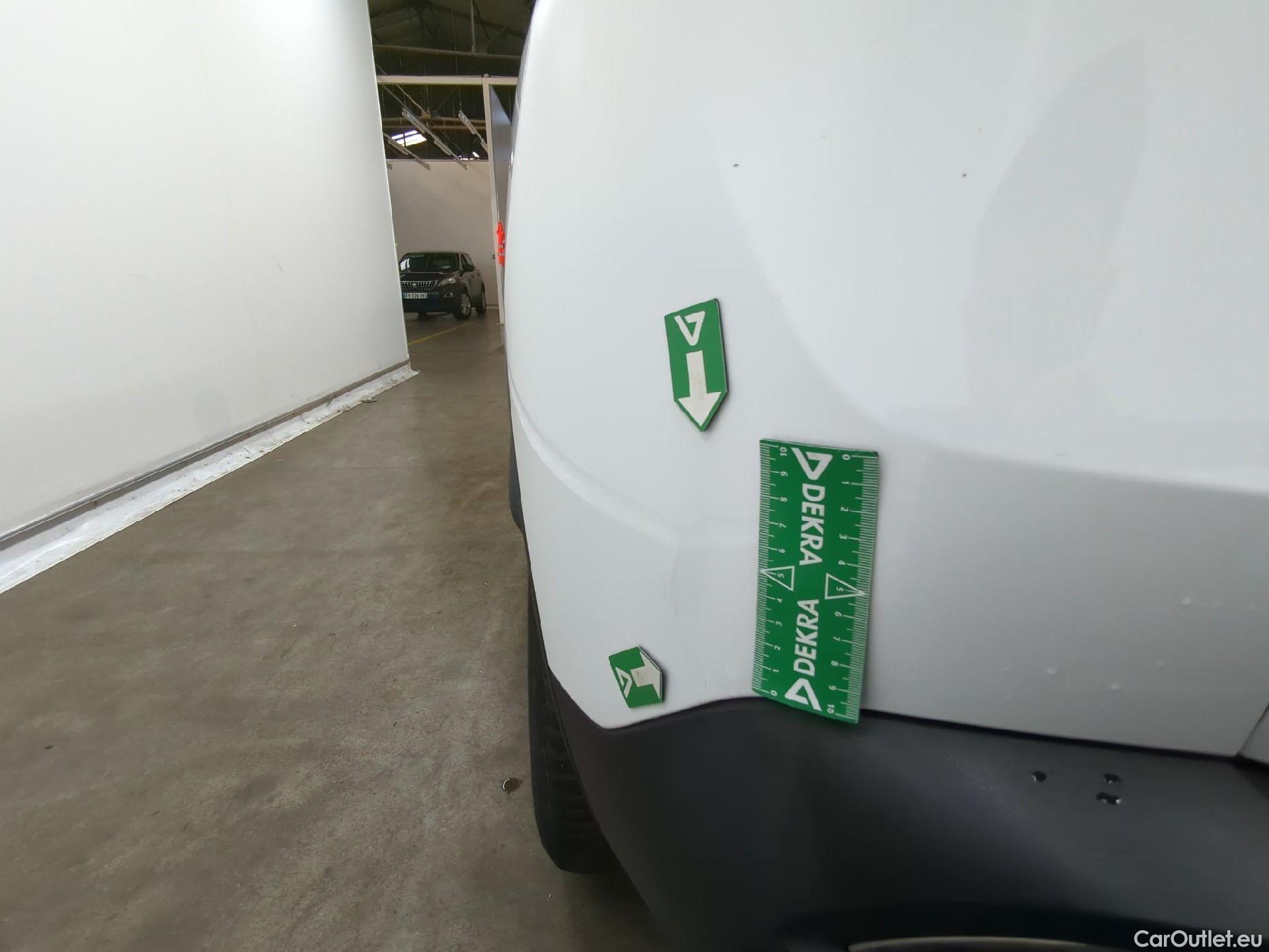  Peugeot  3008  Active Business 1.5 HDi 130CV BVA8 E6dT #36