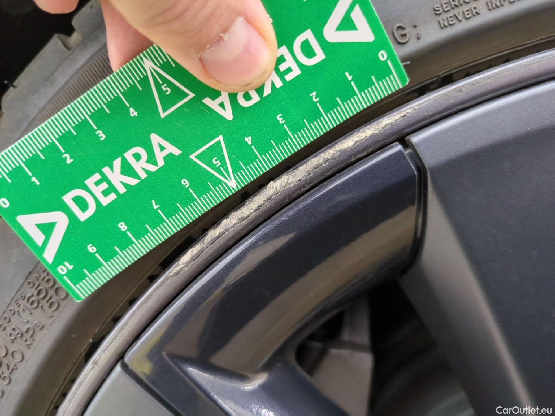  Tesla  Model 3 TESLA  / 2018 / 4P / Berline Autonomie Standard Plus RWD #2