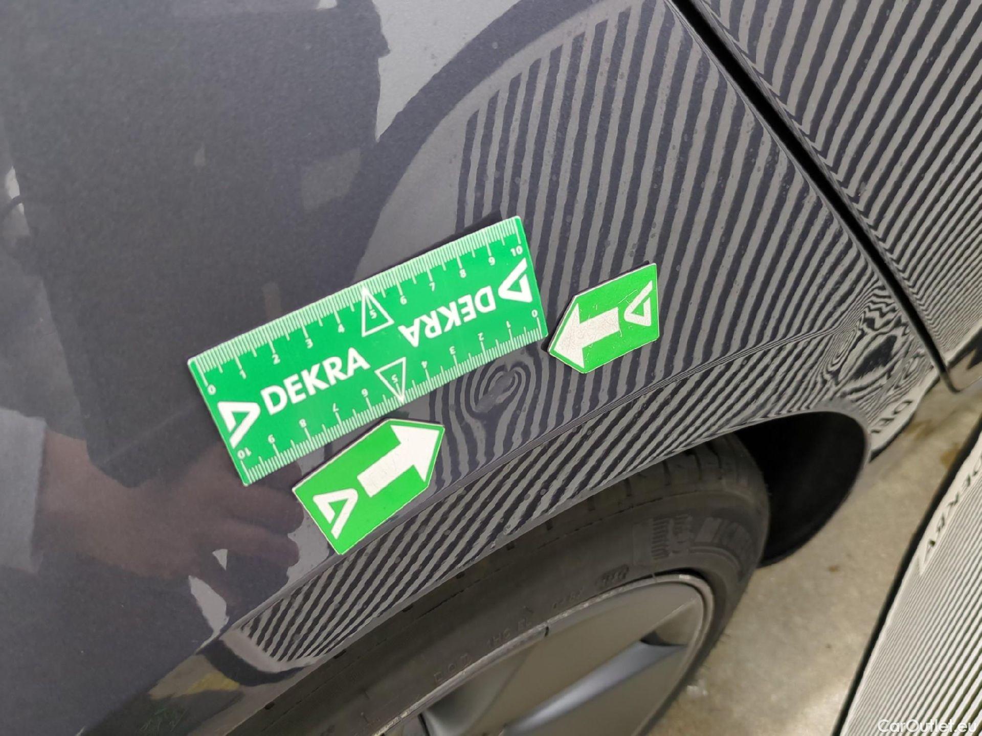  Tesla  Model 3 TESLA  / 2018 / 4P / Berline Autonomie Standard Plus RWD #28