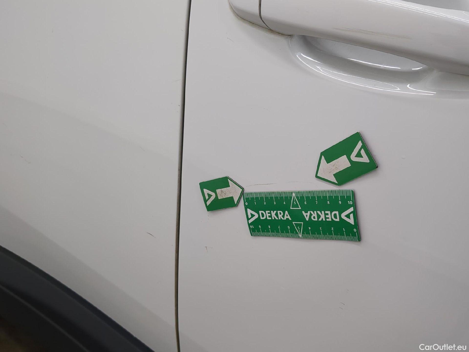  Peugeot  3008  Active Business 1.5 HDi 130CV BVA8 E6dT #23