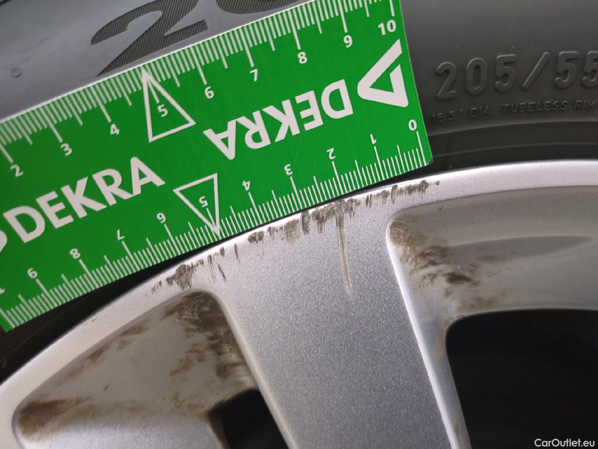  Peugeot  308  SW Active Business 1.5 HDi 130CV BVA8 E6d #18