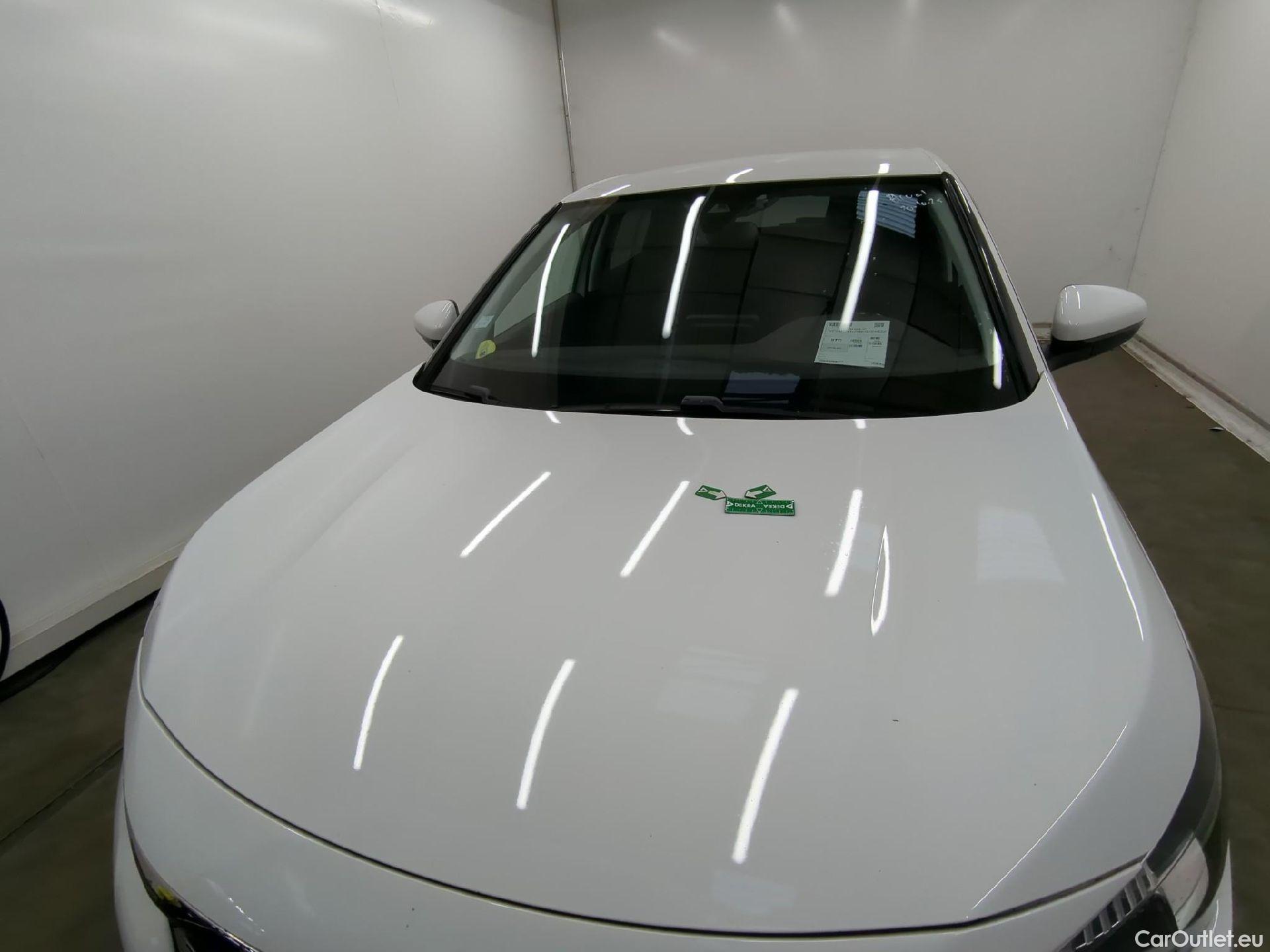  Peugeot  3008  Active Business 1.5 HDi 130CV BVA8 E6dT #30