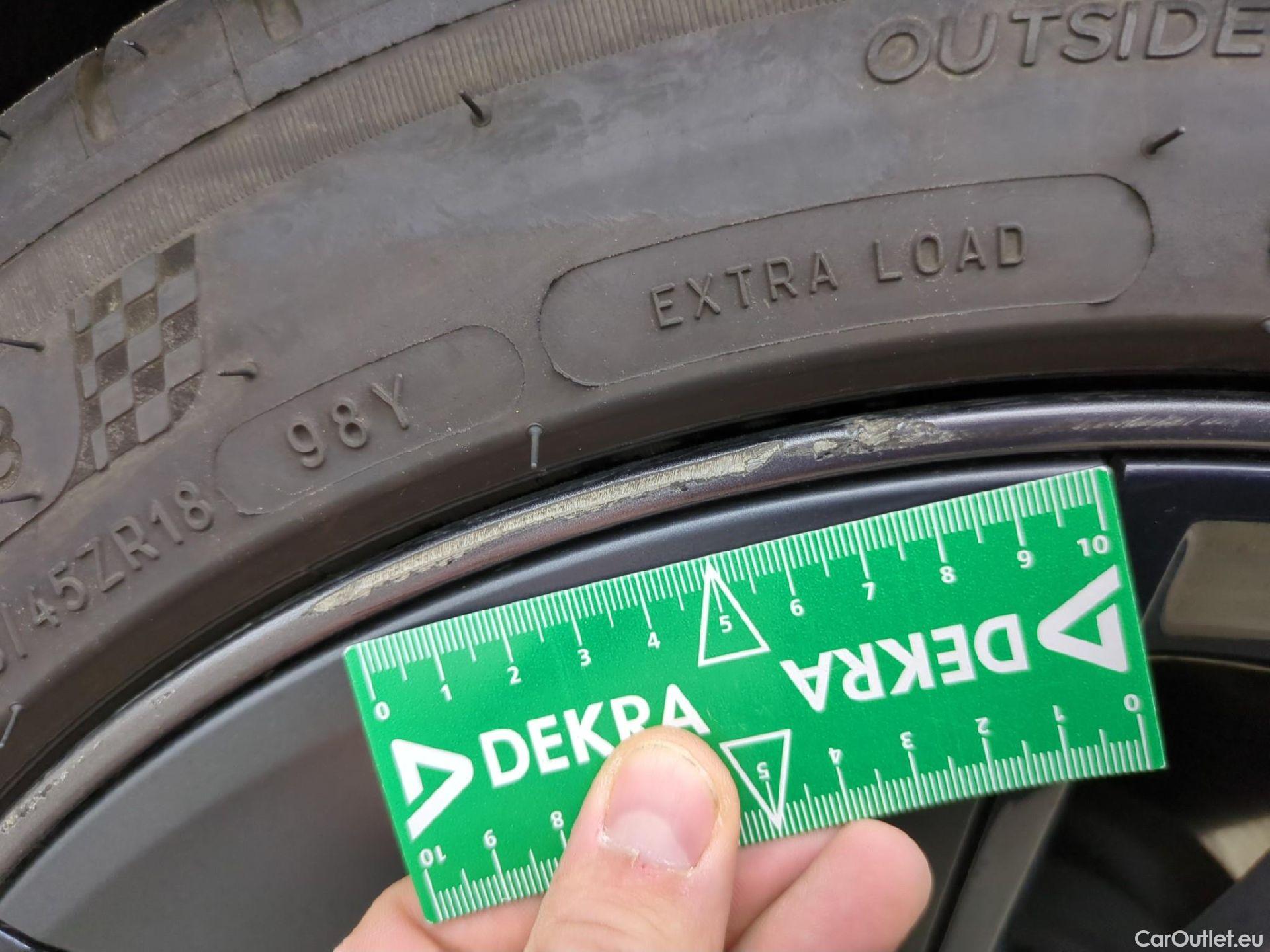  Tesla  Model 3 TESLA  / 2018 / 4P / Berline Autonomie Standard Plus RWD #13