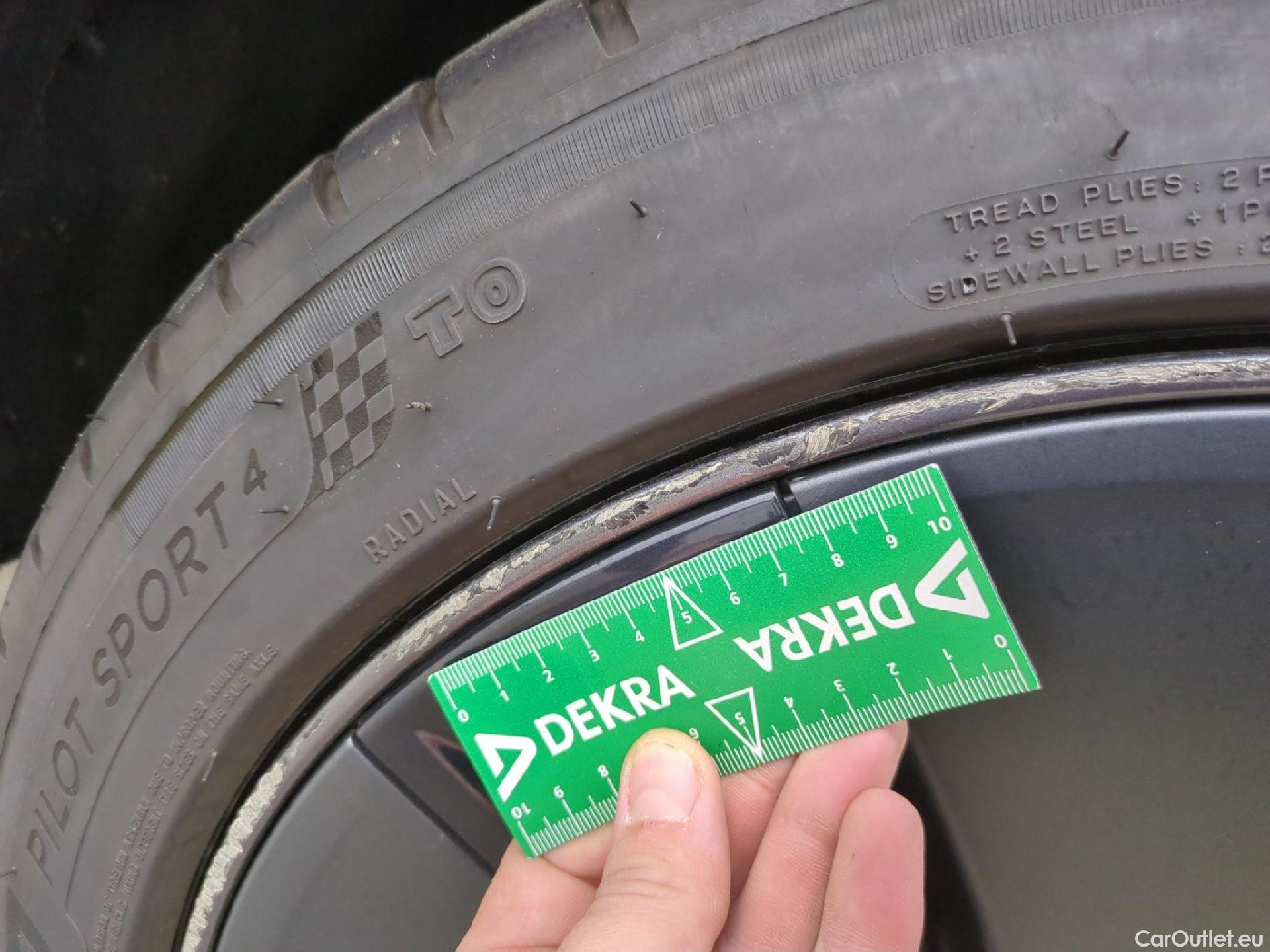  Tesla  Model 3 TESLA  / 2018 / 4P / Berline Autonomie Standard Plus RWD #19