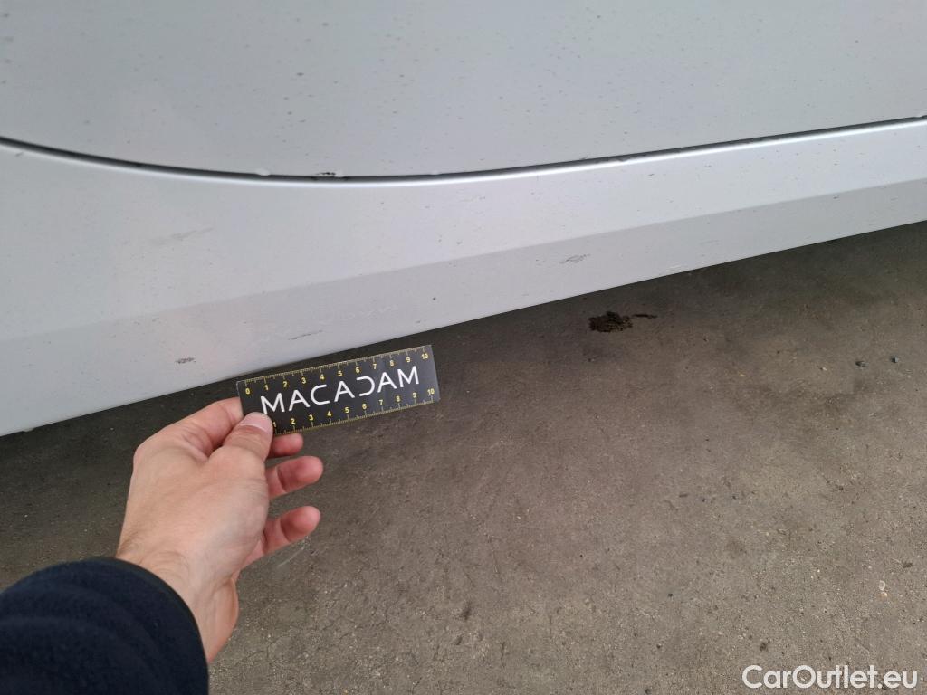  Bmw  Serie 1 BMW Série 1 / 2019 / 5P / Berline 116i DKG7 Business Design #55