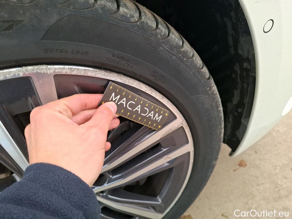  Bmw  Serie 1 BMW Série 1 / 2019 / 5P / Berline 116i DKG7 Business Design #10