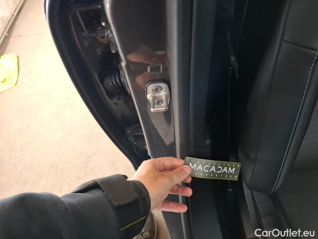  Peugeot  2008  Allure Business 1.5 HDi 110CV BVM6 E6d #42