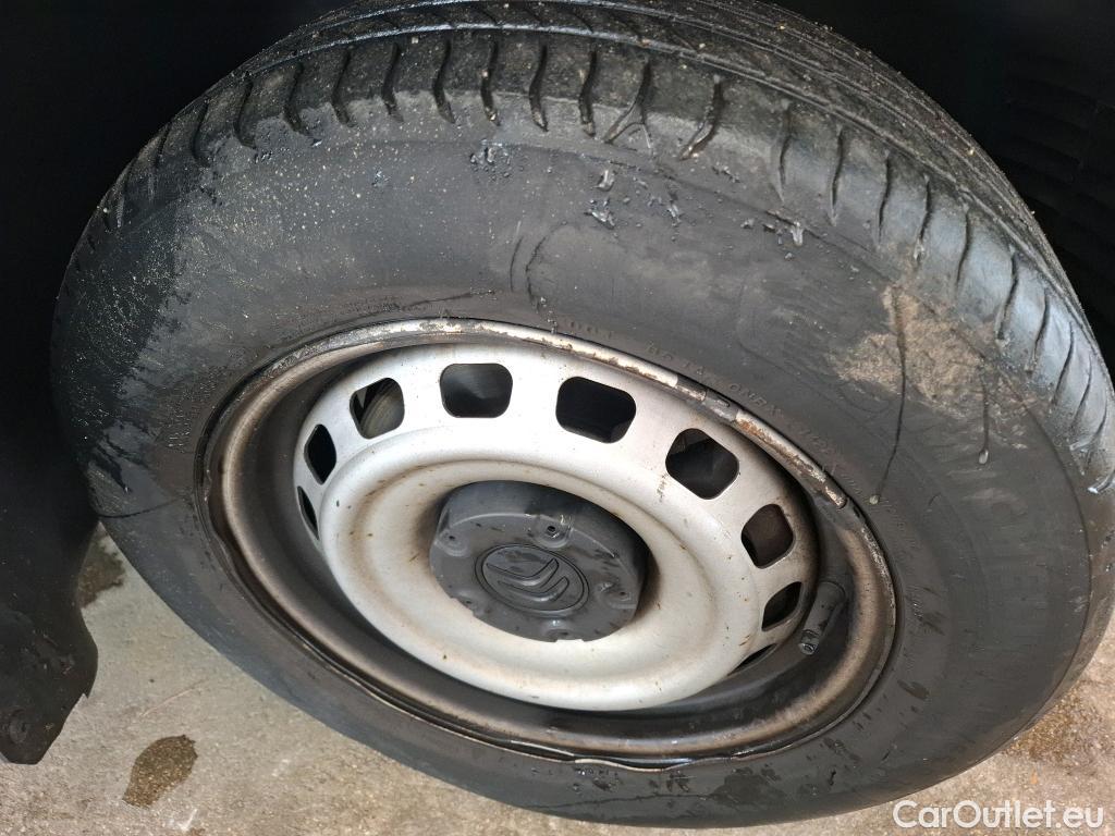  Citroen  Berlingo  Fourgon Club M 650 1.5 BlueHDi 75CV BVM5 E6dT #24