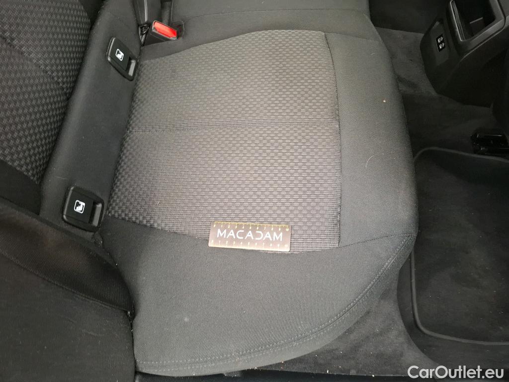  Bmw  Serie 1 BMW Série 1 / 2019 / 5P / Berline 116i DKG7 Business Design #28