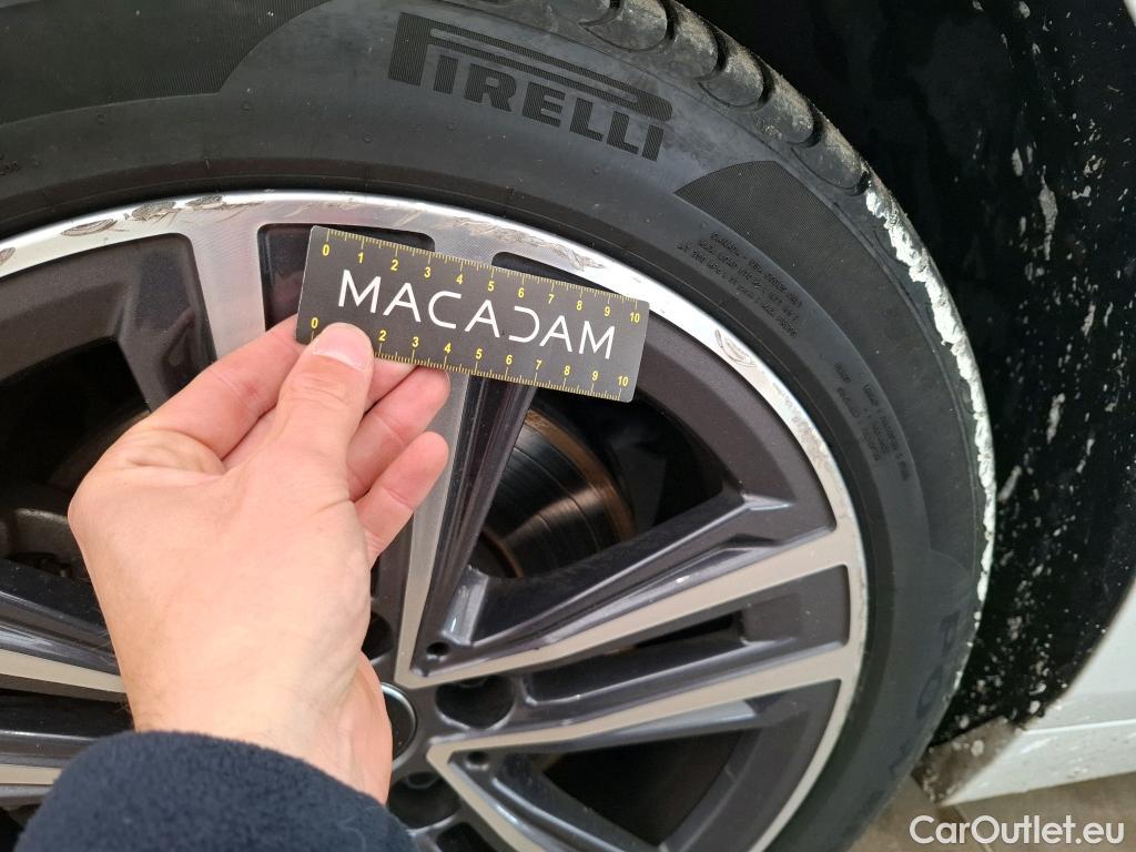  Bmw  Serie 1 BMW Série 1 / 2019 / 5P / Berline 116i DKG7 Business Design #14