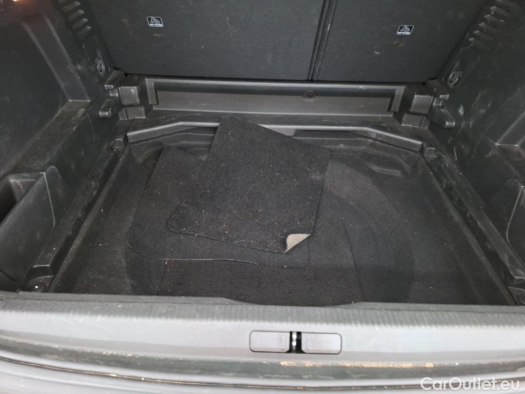  Peugeot  3008  Active Pack 1.5 HDi 130CV BVA8 E6d
 #6