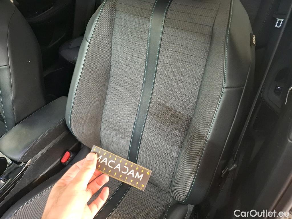  Peugeot  2008  Allure Business 1.5 HDi 110CV BVM6 E6d #46