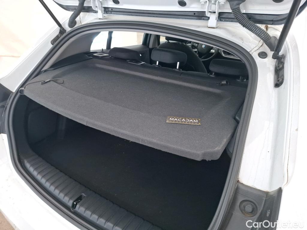  Bmw  Serie 1 BMW Série 1 / 2019 / 5P / Berline 116i DKG7 Business Design #33