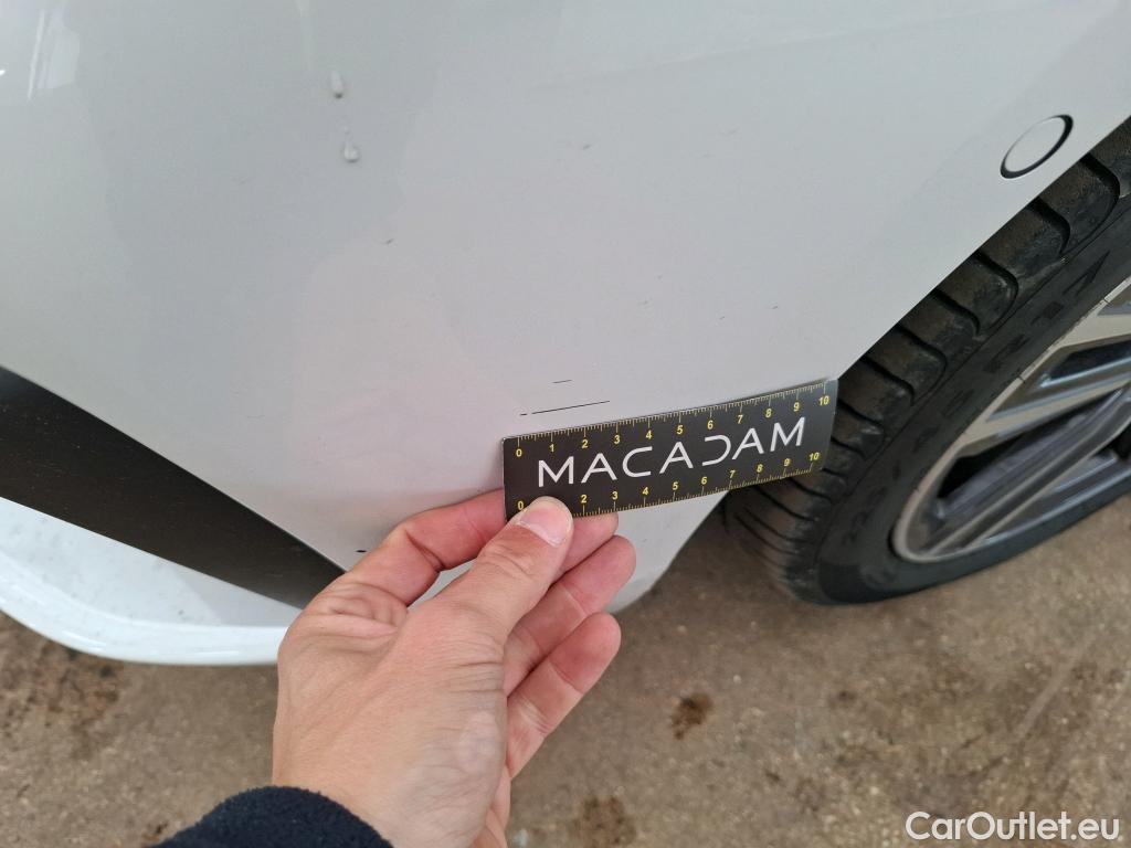  Bmw  Serie 1 BMW Série 1 / 2019 / 5P / Berline 116i DKG7 Business Design #48