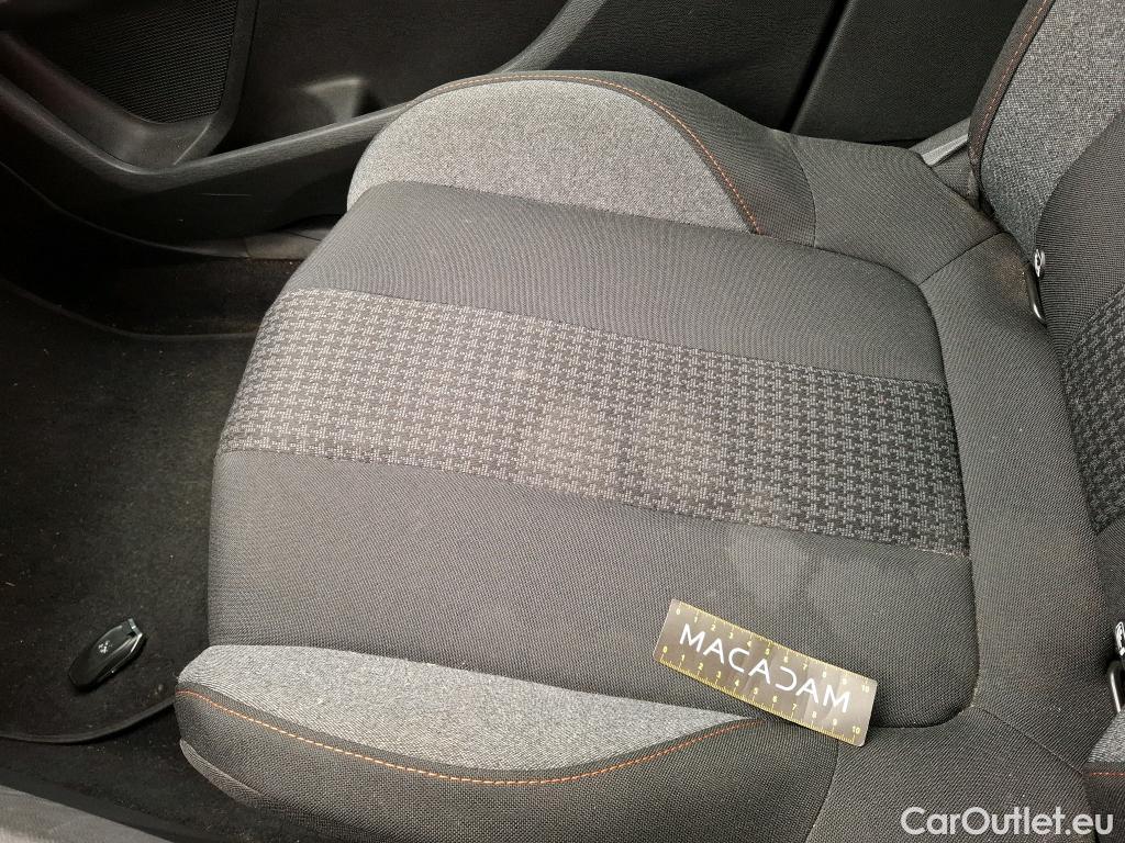  Peugeot  3008  Active Pack 1.5 HDi 130CV BVA8 E6d
 #12