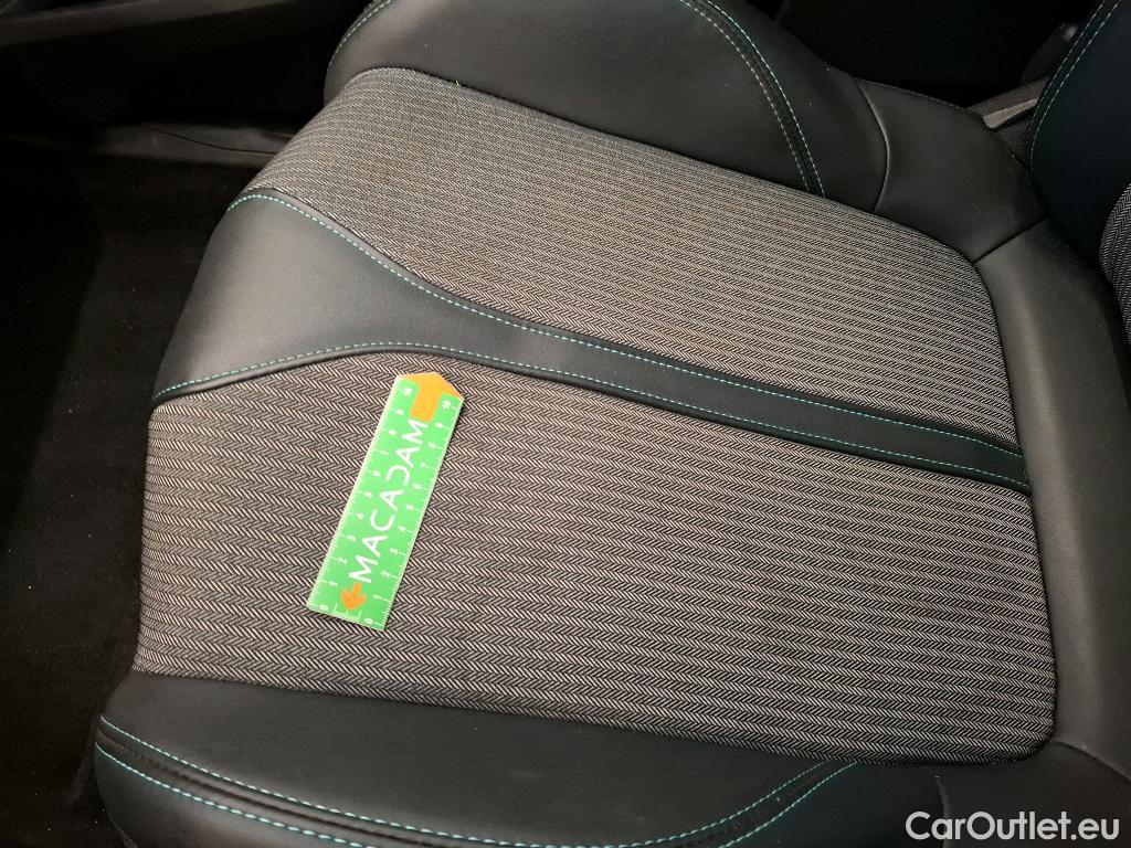  Peugeot  5008  Allure 1.2 PureTech 130CV BVM6 7 Sieges E6d #33