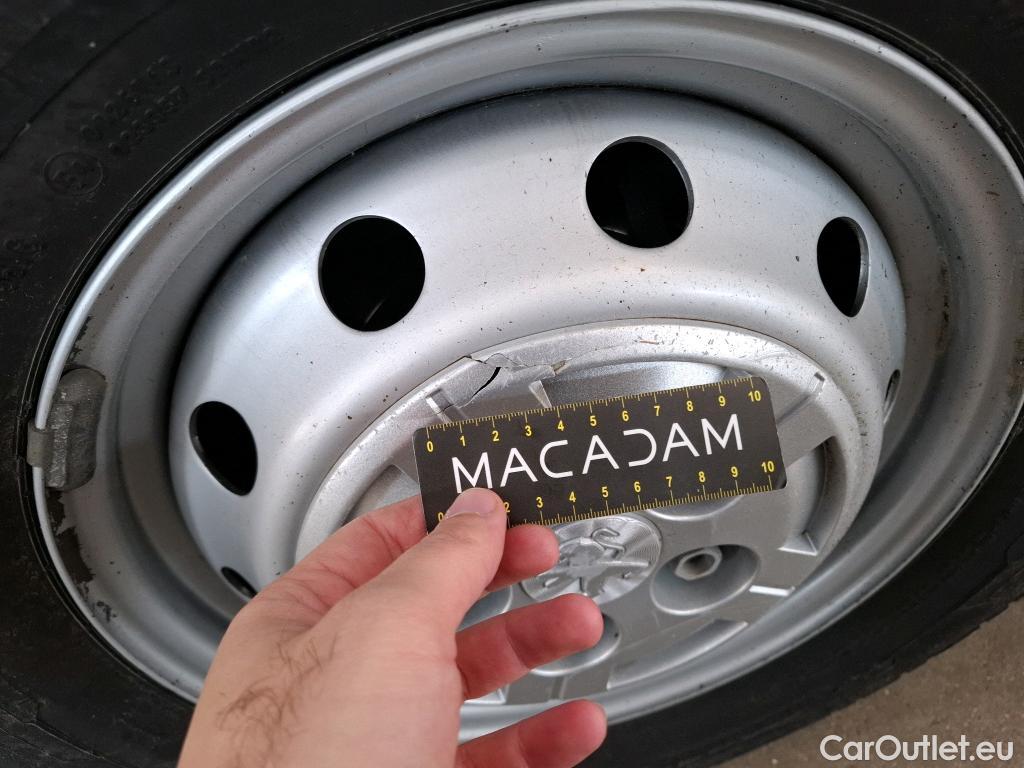  Peugeot  Boxer PEUGEOT  VU 4p Fourgon BLUEHDI 110 PREMIUM PACK 330 L1H1 #37