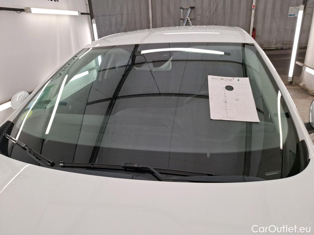  Renault  Megane RENAULT Mégane Berline / 2015 / 5P / Berline Business Blue dCi 95 #1