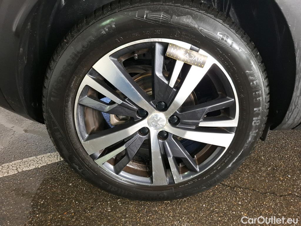  Peugeot  3008  Allure 1.2 PureTech 130CV BVM6 E6 #1