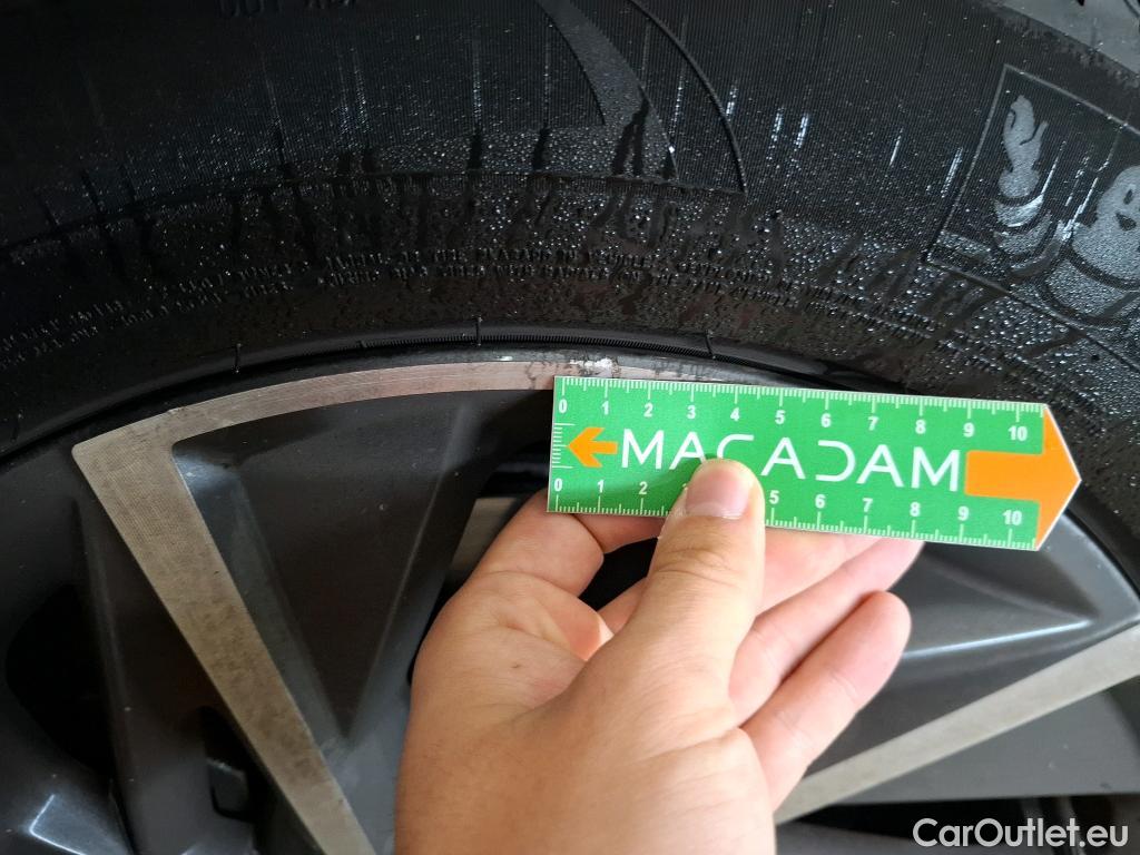  Hyundai  Tucson HYUNDAI  / 2020 / 5P / SUV 1.6 CRDI 136 DCT-7 HYBRID 48V CREATIVE #33