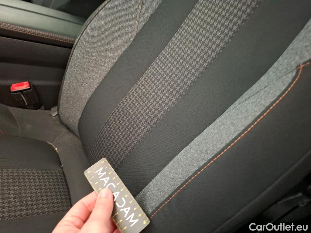  Peugeot  5008 PEUGEOT  5p SUV BlueHDi 130 S&S ACTIVE BUSINESS #18