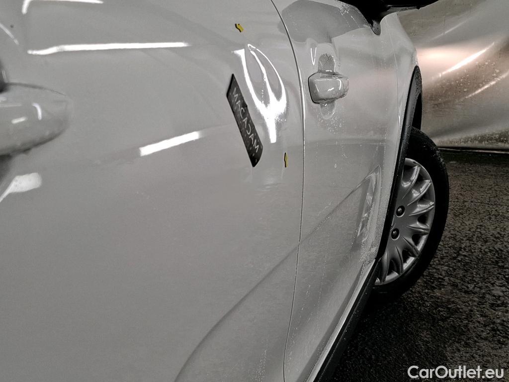  Citroen  C3  Feel 1.2 PureTech 80CV BVM5 E6 #7