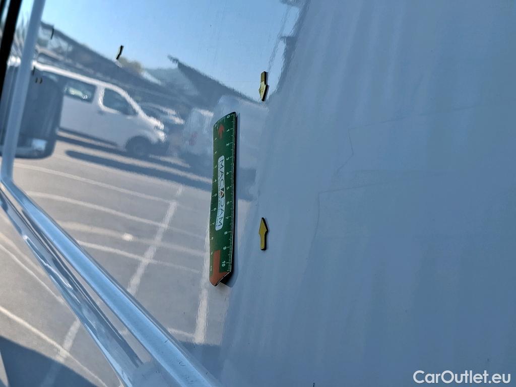  Volkswagen  Crafter  Fourgon Fourgon 30 mittlerer Radstand mit Hochdach FWD 2.0 #76