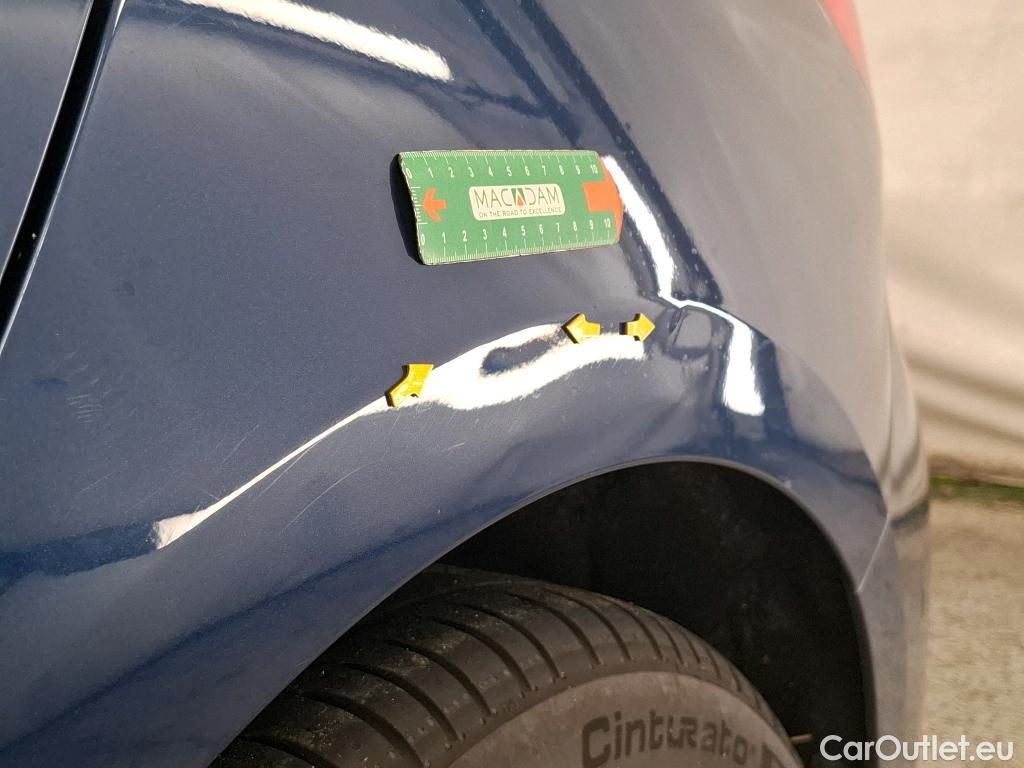  Bmw  Serie 1 Série 1 Berline 118 i Edition Sport 1.5 135CV BVA7 E6d #2