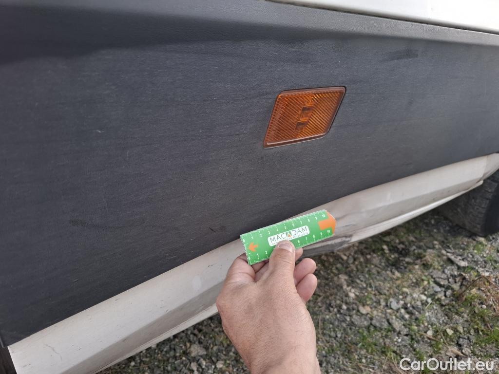  Volkswagen  Crafter  Fourgon Fourgon 30 mittlerer Radstand mit Hochdach FWD 2.0 #88