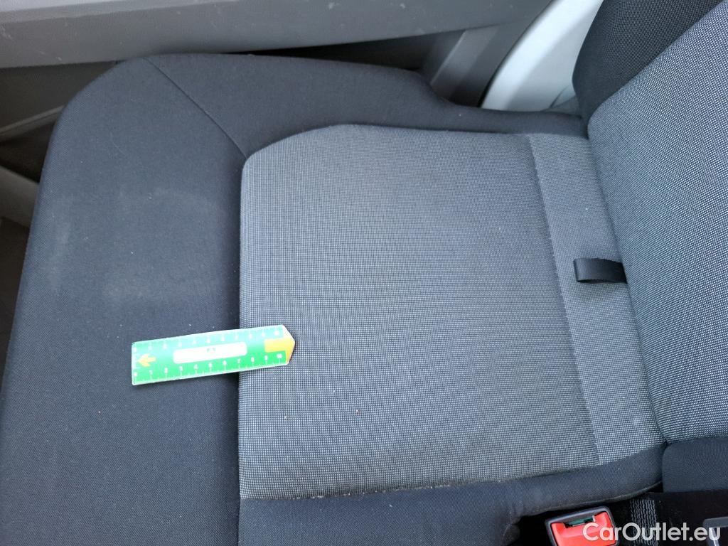  Volkswagen  Crafter  Fourgon Fourgon 30 mittlerer Radstand mit Hochdach FWD 2.0 #108