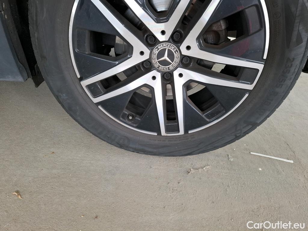  Mercedes  GLA MERCEDES-BENZ  / 2020 / 5P / SUV 1.3  200 BUSINESS LINE DCT #35