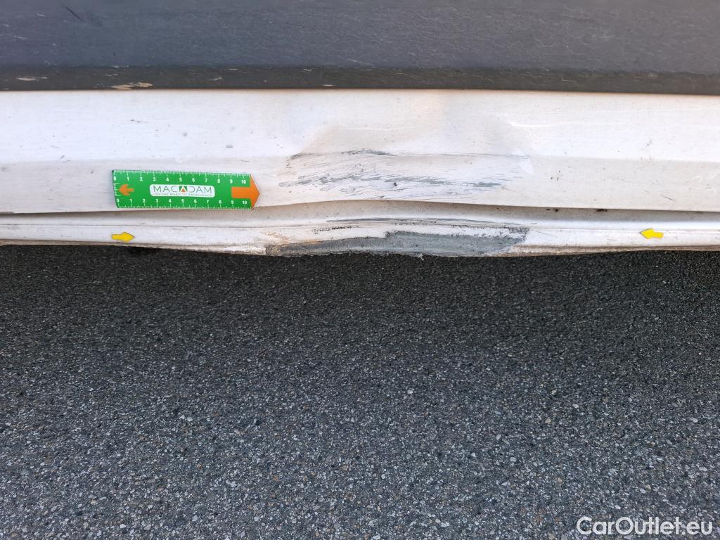  Volkswagen  Crafter  Fourgon Fourgon 30 mittlerer Radstand mit Hochdach FWD 2.0 #6