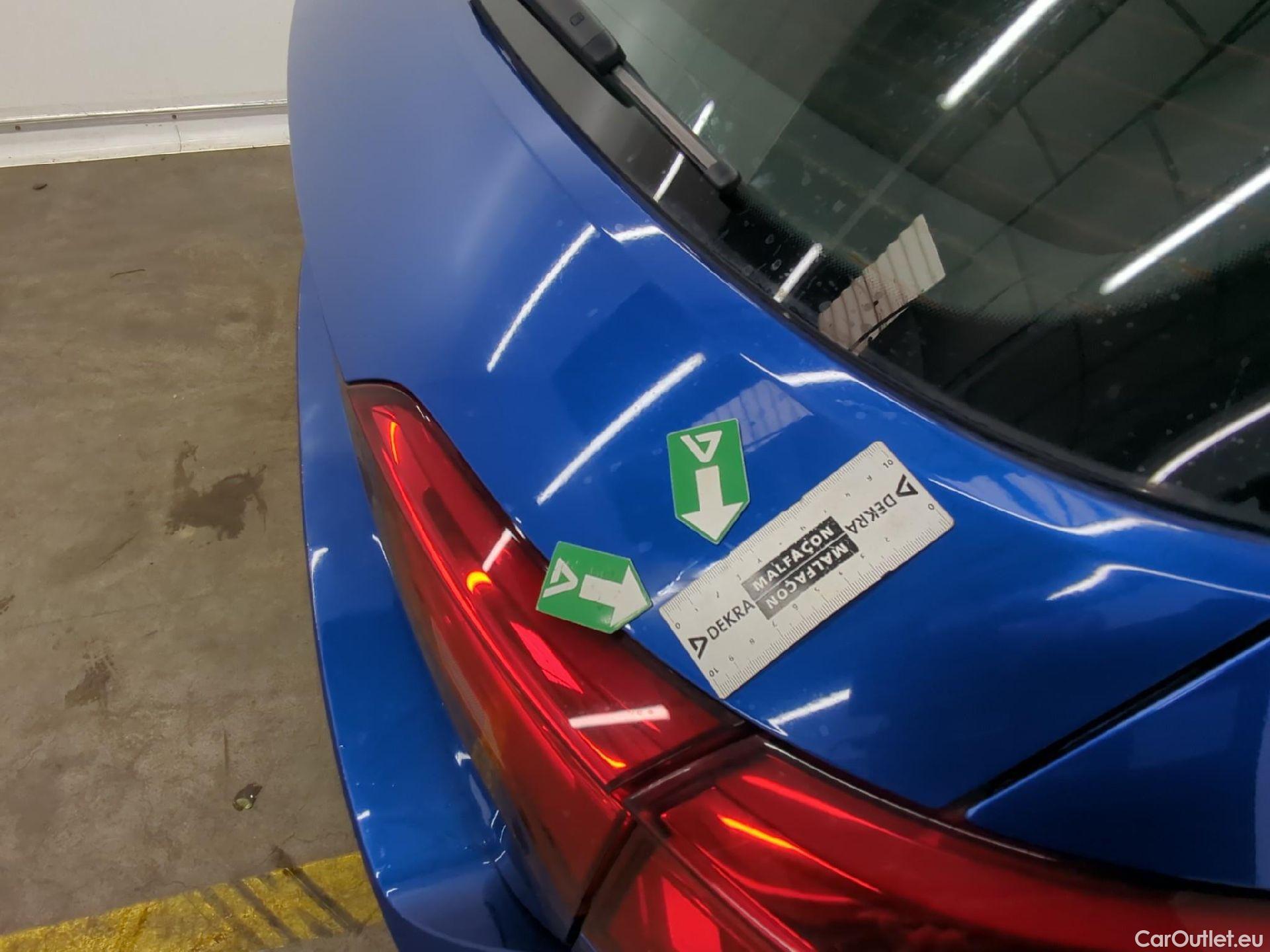  Volkswagen  T-ROC VOLKSWAGEN  / 2017 / 5P / SUV 1.0 TSI 110 LOUNGE BUSINESS #31