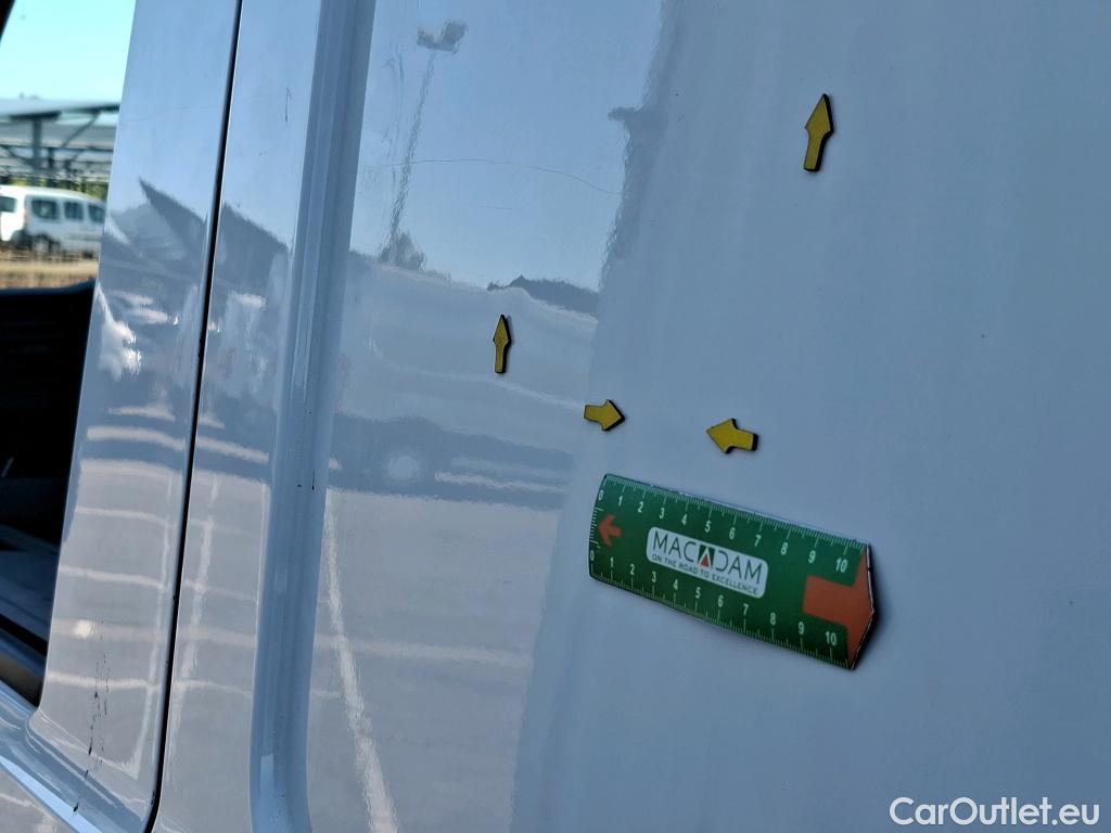  Volkswagen  Crafter  Fourgon Fourgon 30 mittlerer Radstand mit Hochdach FWD 2.0 #73