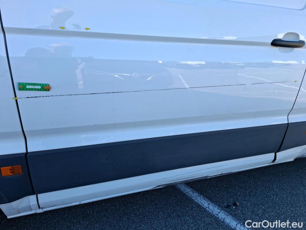 Volkswagen  Crafter  Fourgon Fourgon 30 mittlerer Radstand mit Hochdach FWD 2.0 #27