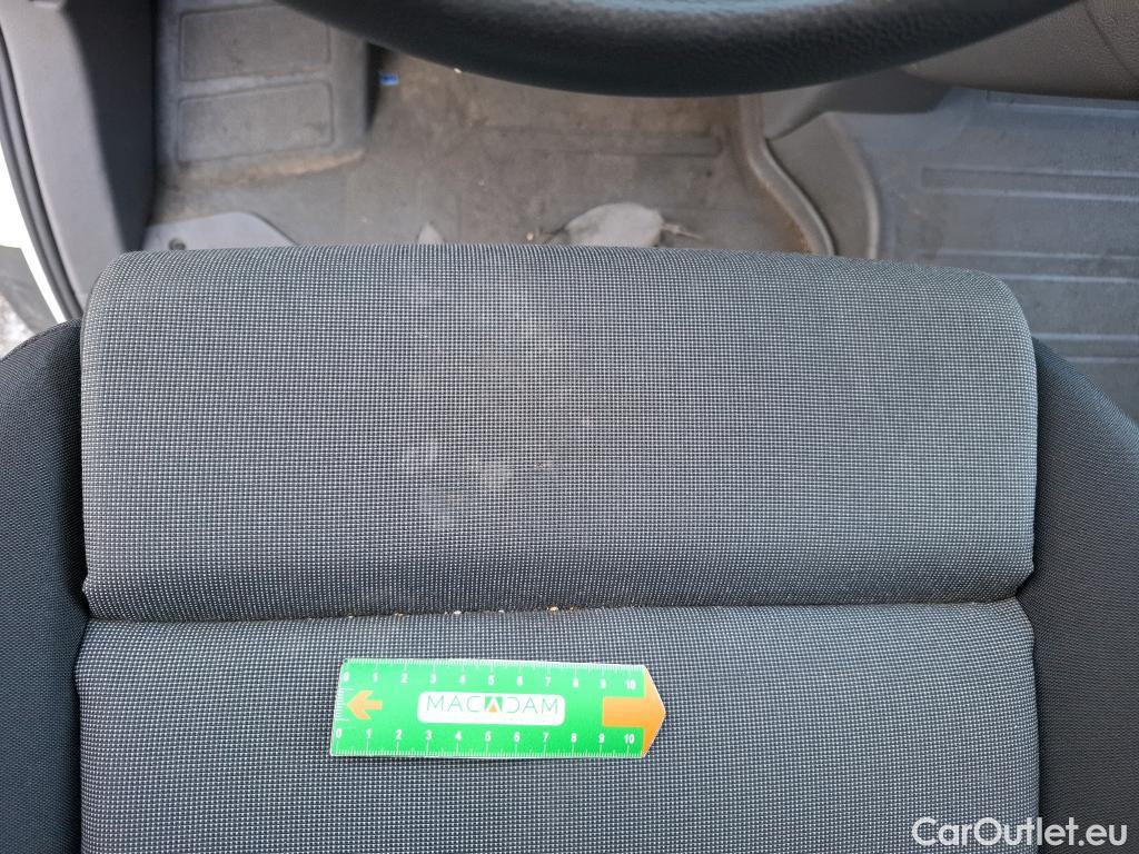  Volkswagen  Crafter  Fourgon Fourgon 30 mittlerer Radstand mit Hochdach FWD 2.0 #106