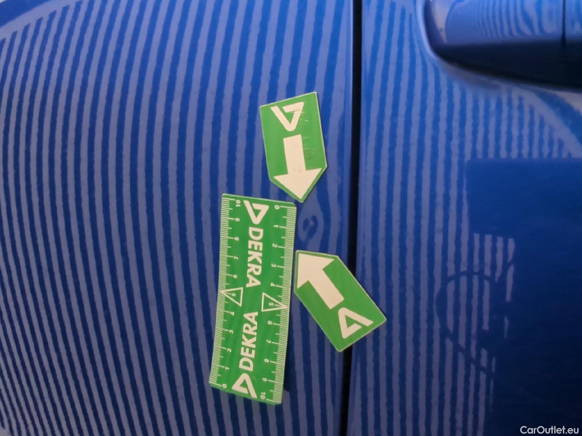  Volkswagen  T-ROC VOLKSWAGEN  / 2017 / 5P / SUV 1.0 TSI 110 LOUNGE BUSINESS #3