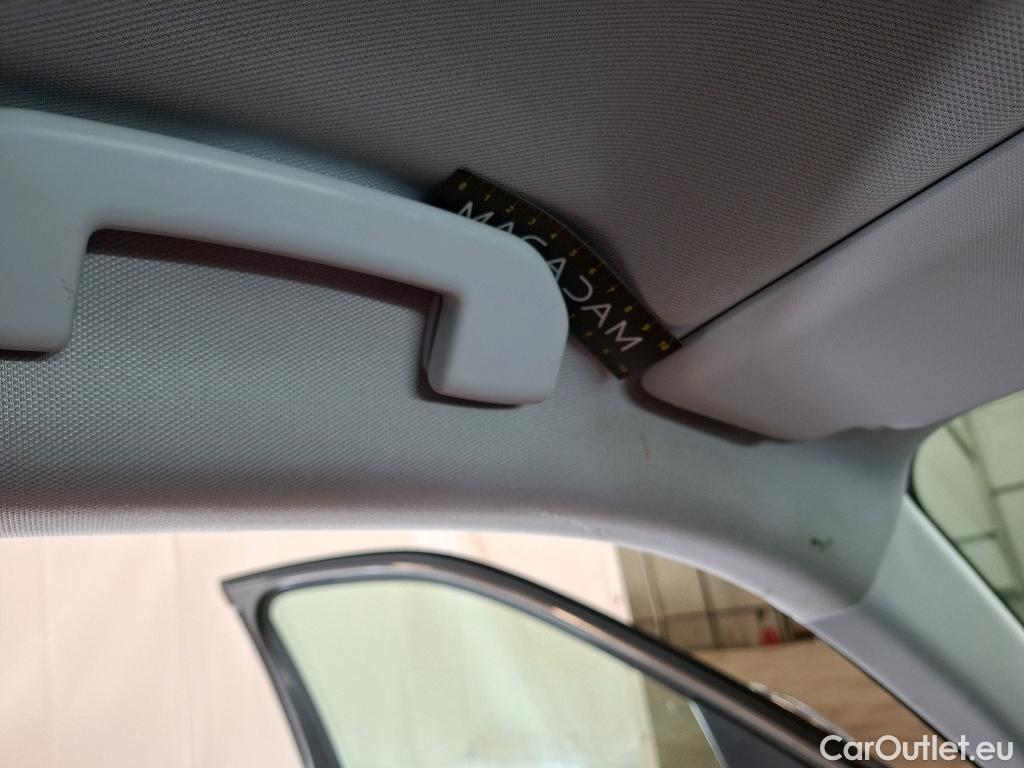  Peugeot  2008  Allure Business 1.5 HDi 130CV BVA8 E6d #1