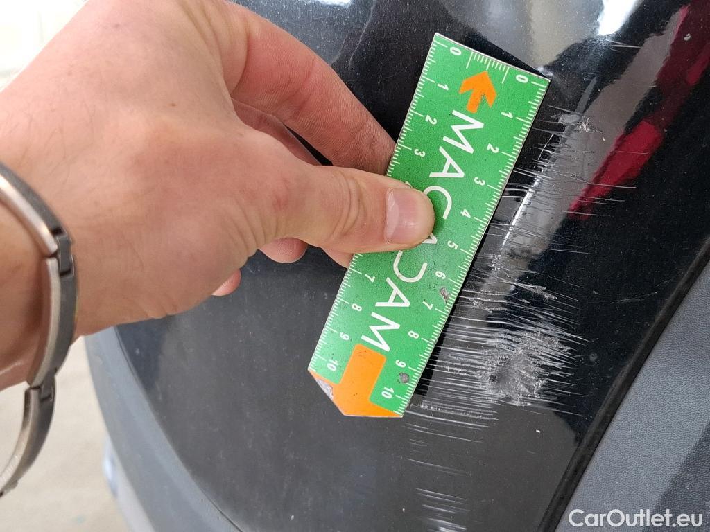  Mercedes  GLA MERCEDES-BENZ  / 2020 / 5P / SUV 1.3  200 BUSINESS LINE DCT #13