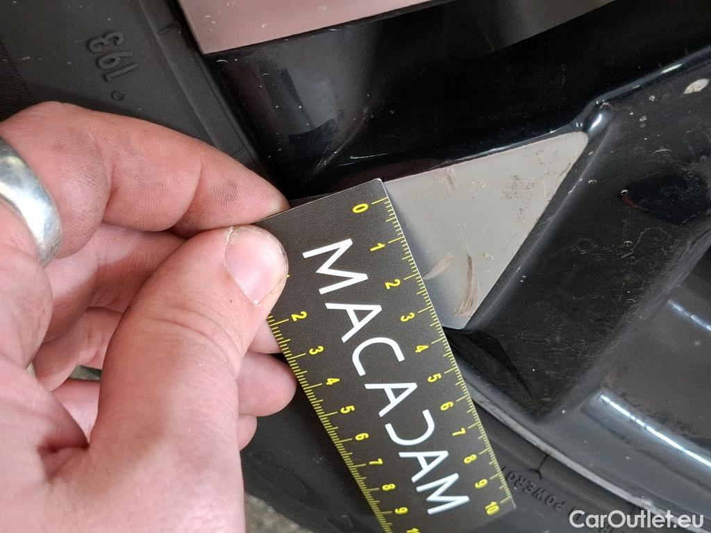  Peugeot  2008  Allure Business 1.5 HDi 130CV BVA8 E6d #28