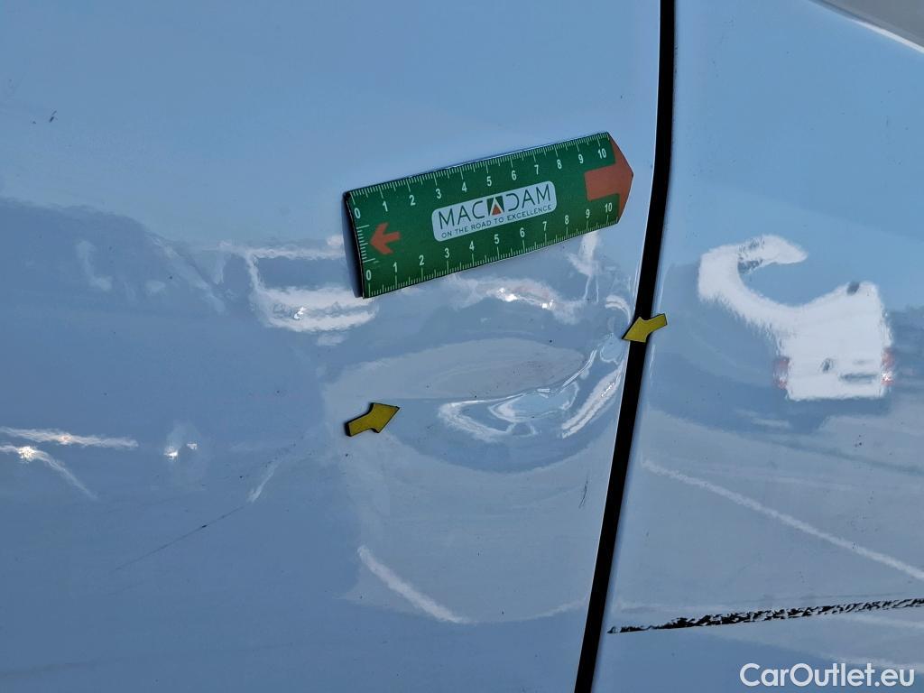  Volkswagen  Crafter  Fourgon Fourgon 30 mittlerer Radstand mit Hochdach FWD 2.0 #21