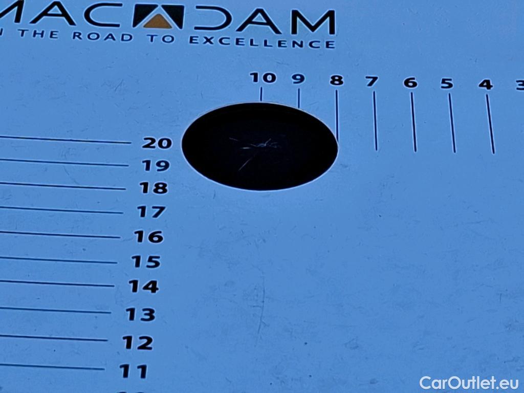  Volkswagen  Crafter  Fourgon Fourgon 30 mittlerer Radstand mit Hochdach FWD 2.0 #9