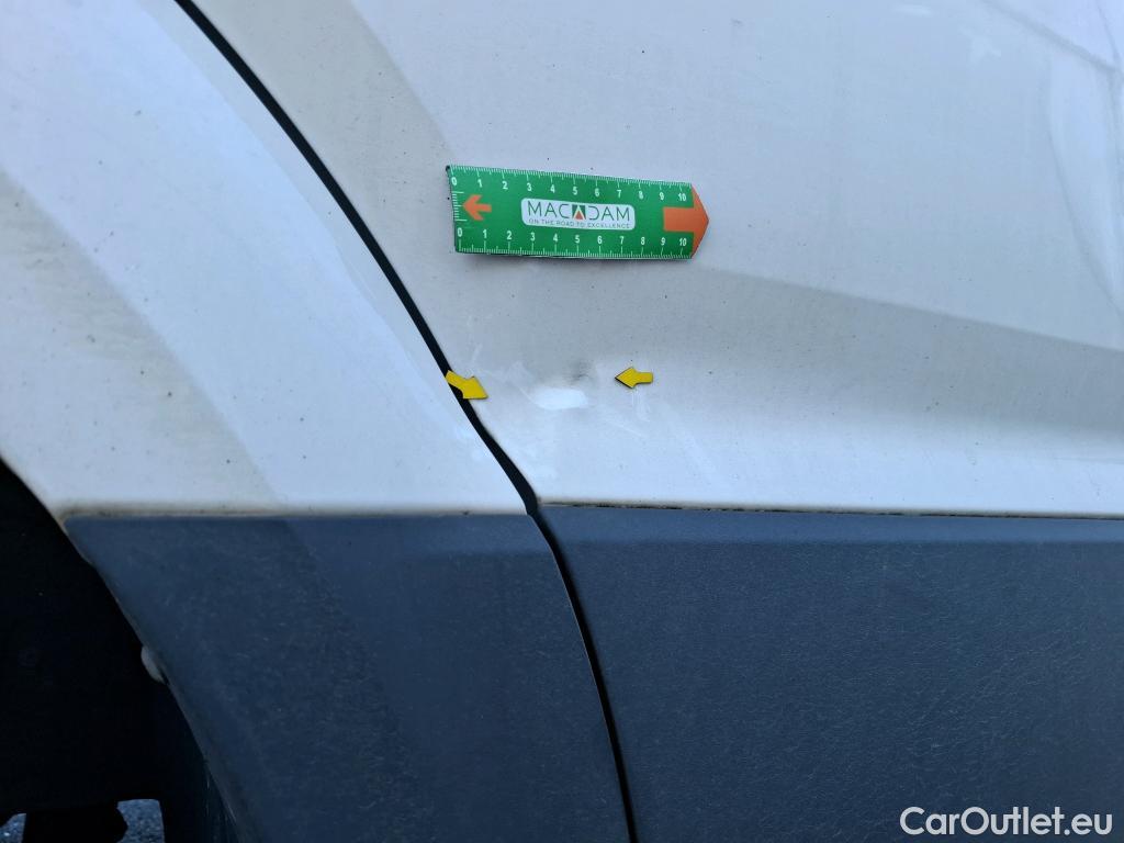  Volkswagen  Crafter  Fourgon Fourgon 30 mittlerer Radstand mit Hochdach FWD 2.0 #97