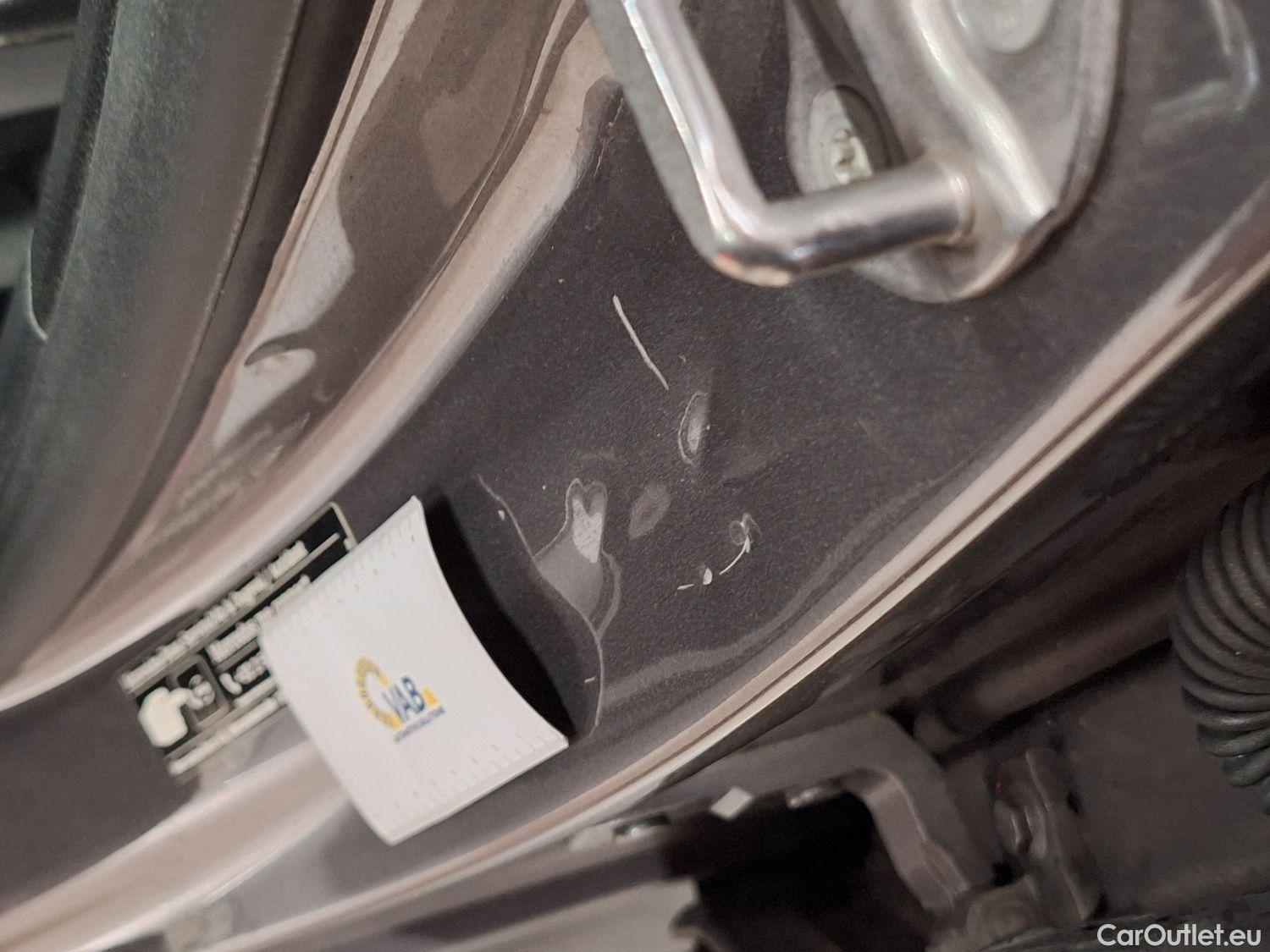  Mercedes  GLB Mercedes,  '19, Mercedes-Benz   180 d Business Solution 5d #30