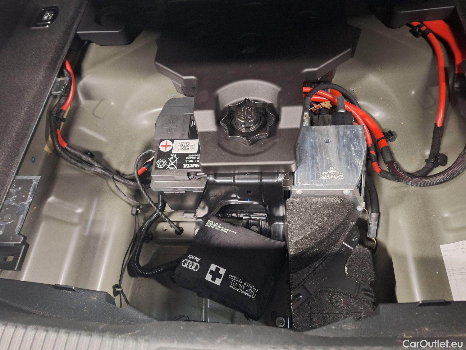  Audi  A4 Audi,  Berline FL'19, Audi  2.0 30 TDi 100kW S tronic Business Ed 4d #1