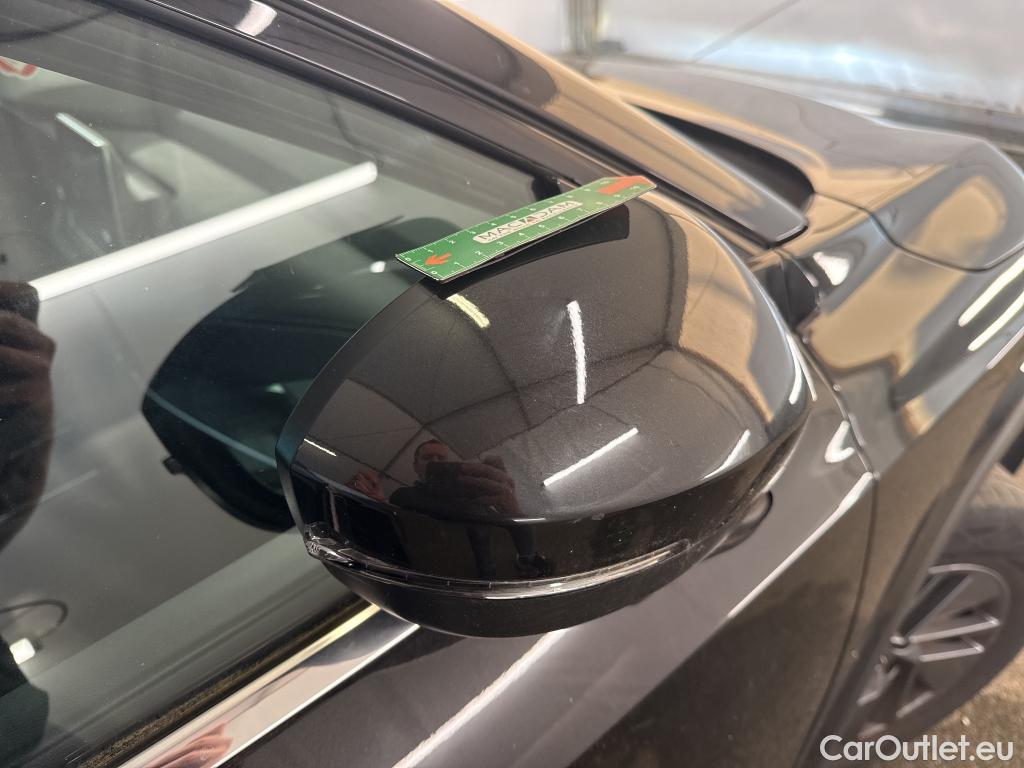  Nissan  Qashqai NISSAN  / 2021 / 5P / Crossover 1.3 MHEV 140 Business Edition #9