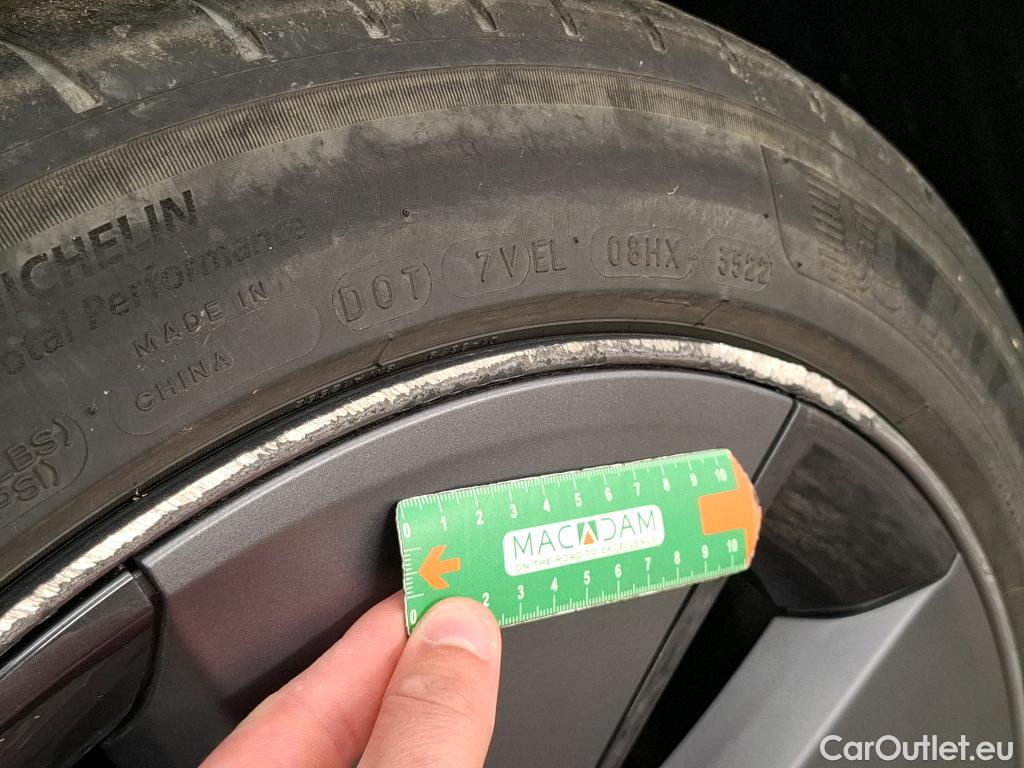  Tesla  Model 3 TESLA   2018  4P  Berline Grande Autonomie #14