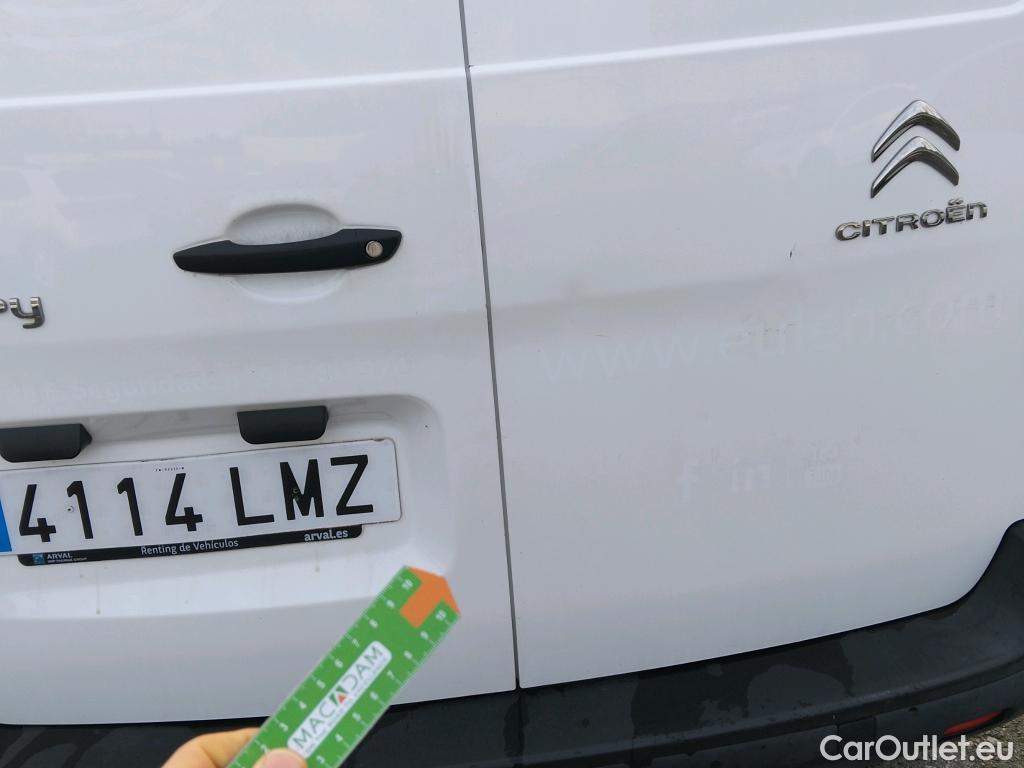  Citroen  Jumpy CITROEN  / 2016 / 4P / furgón Talla M BlueHDi 120 S&S 6v Club (CA) #8